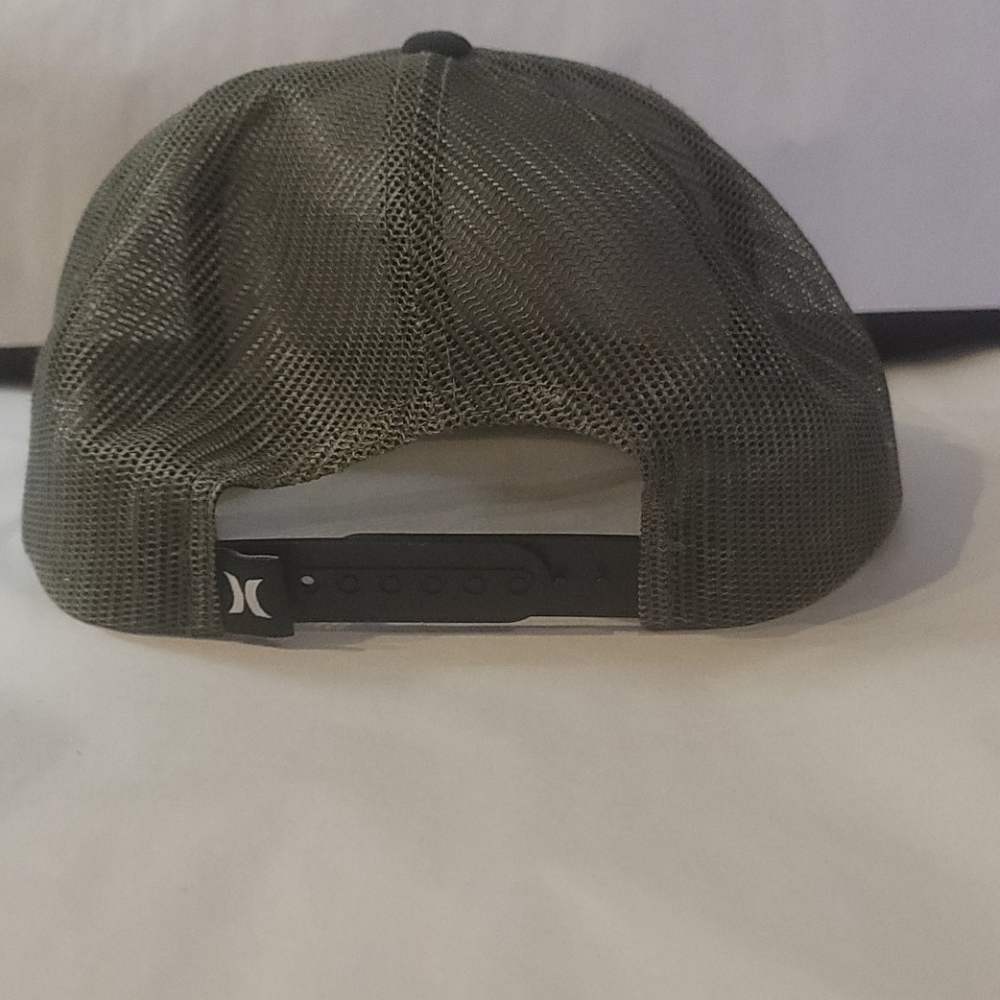 Hurley hat - Picture 3 of 4